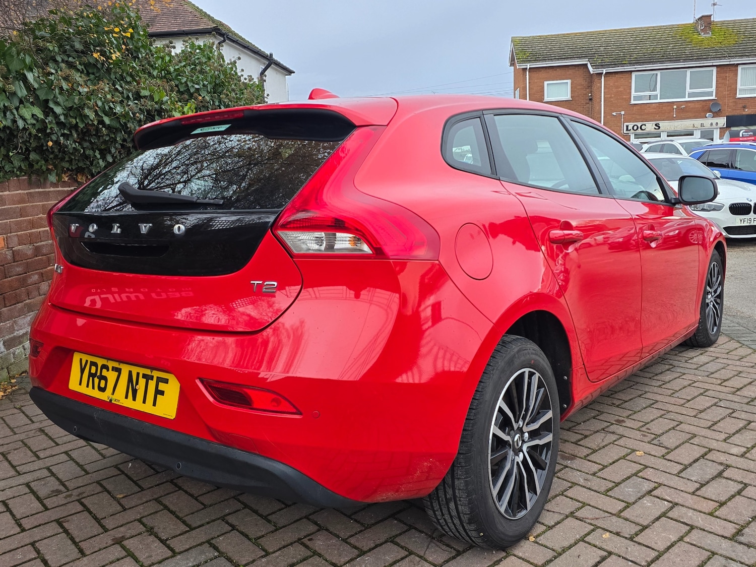 Used Volvo V40 2017 for sale - 76835035: Photo 10