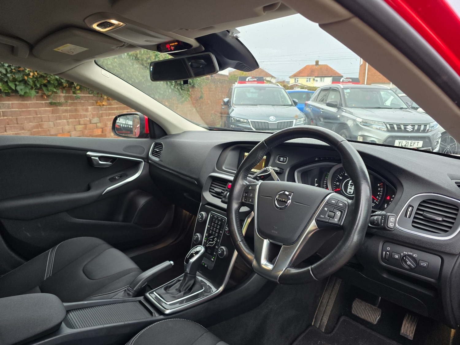 Used Volvo V40 2017 for sale - 76835035: Photo 13