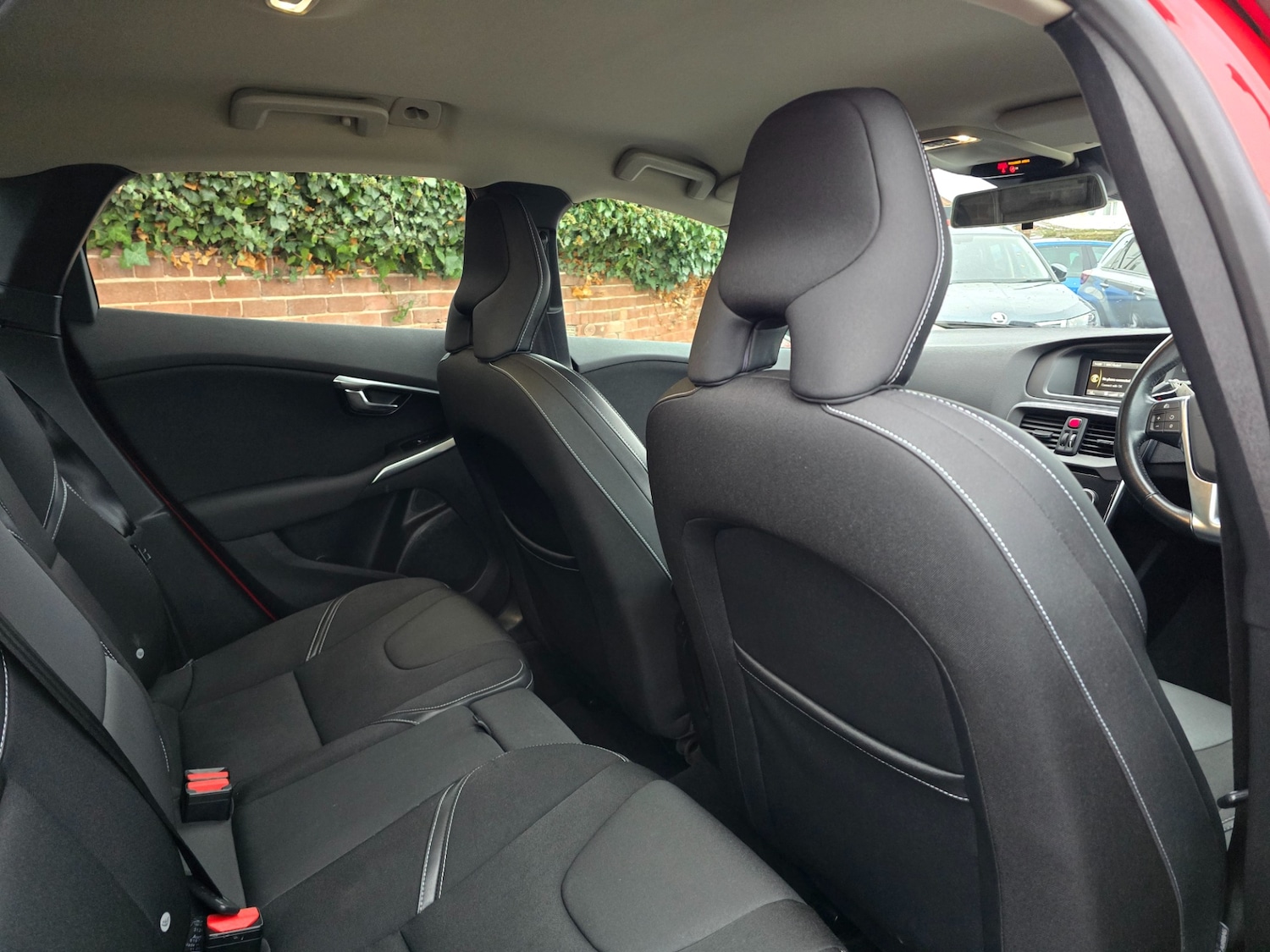 Used Volvo V40 2017 for sale - 76835035: Photo 16