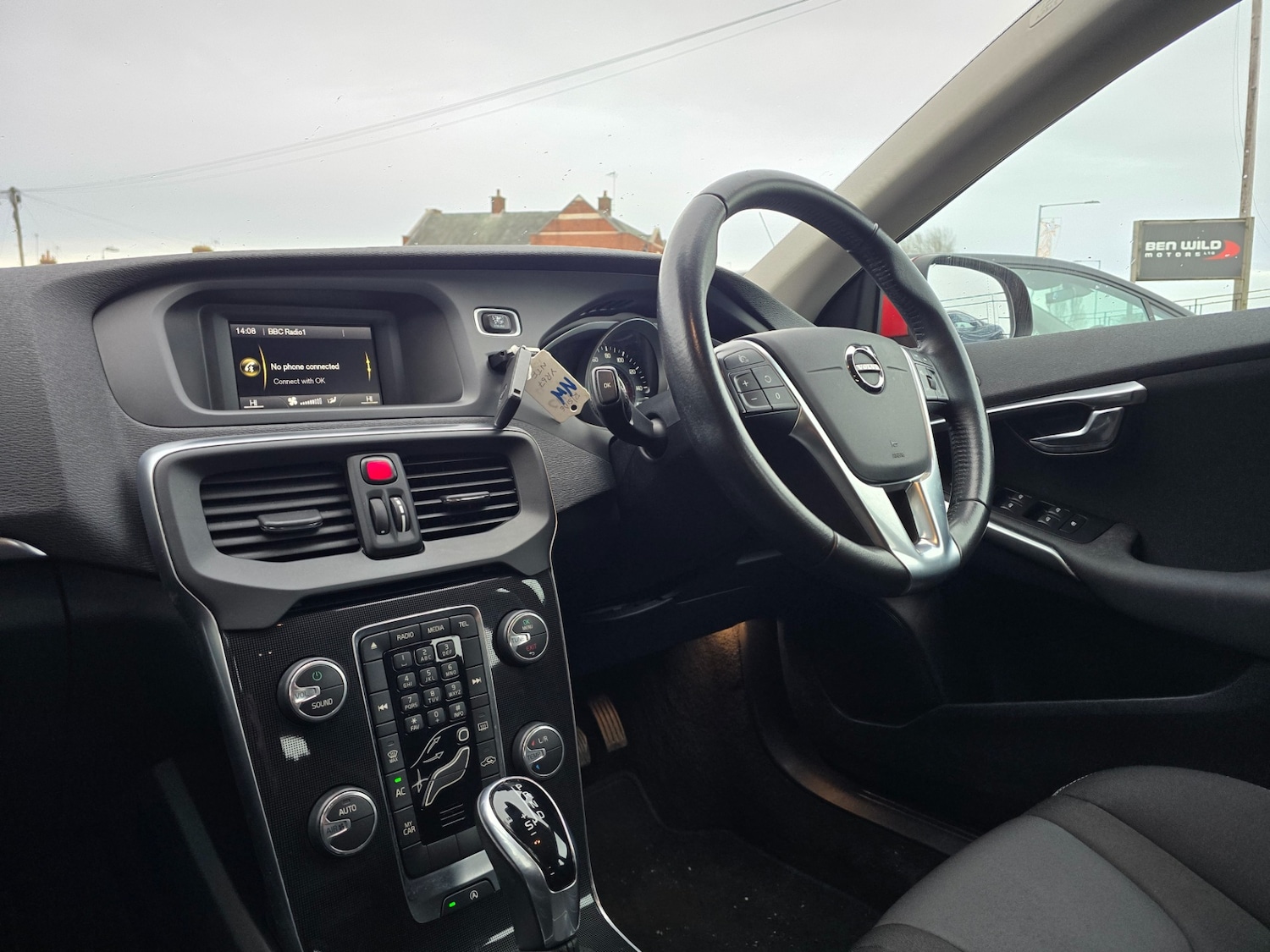 Used Volvo V40 2017 for sale - 76835035: Photo 23