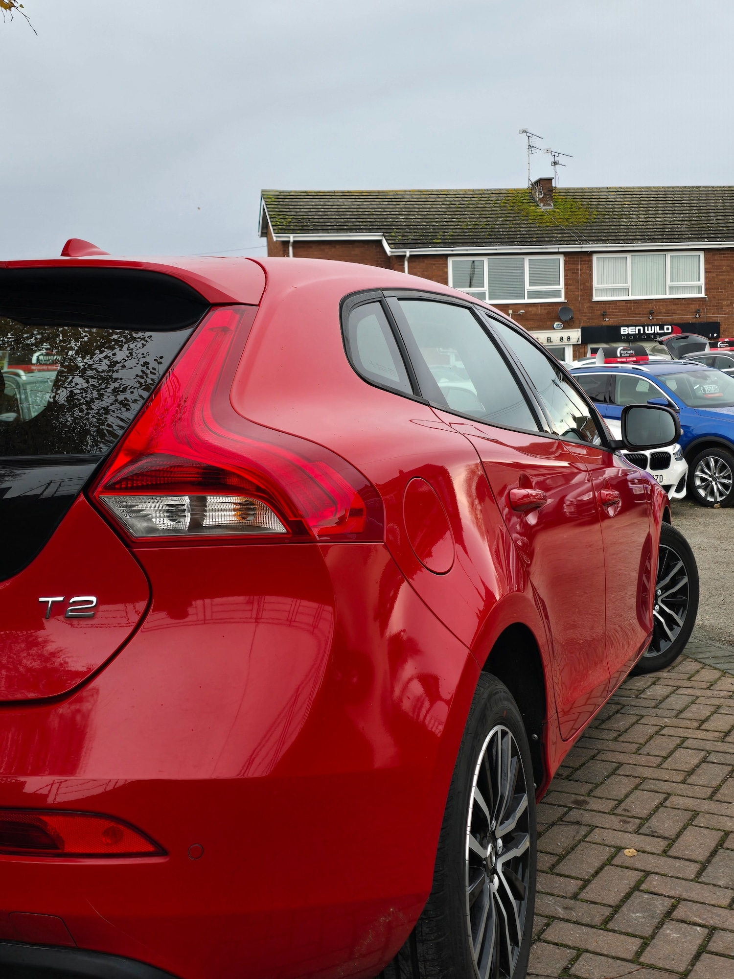 Used Volvo V40 2017 for sale - 76835035: Photo 8