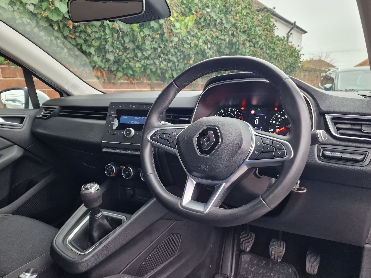 Used Renault Clio 2020 for sale - 77160063: Photo 10