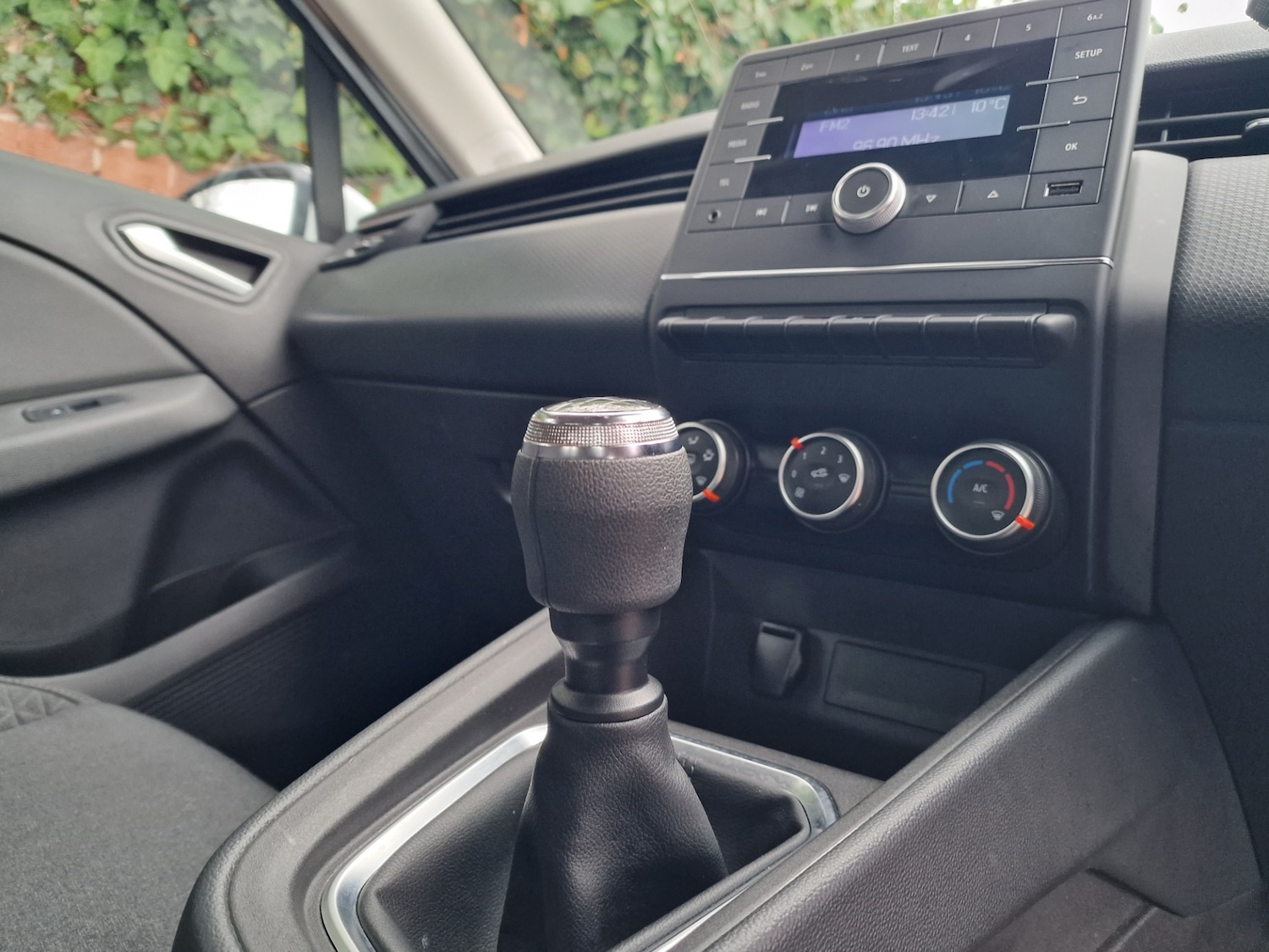 Used Renault Clio 2020 for sale - 77160063: Photo 11