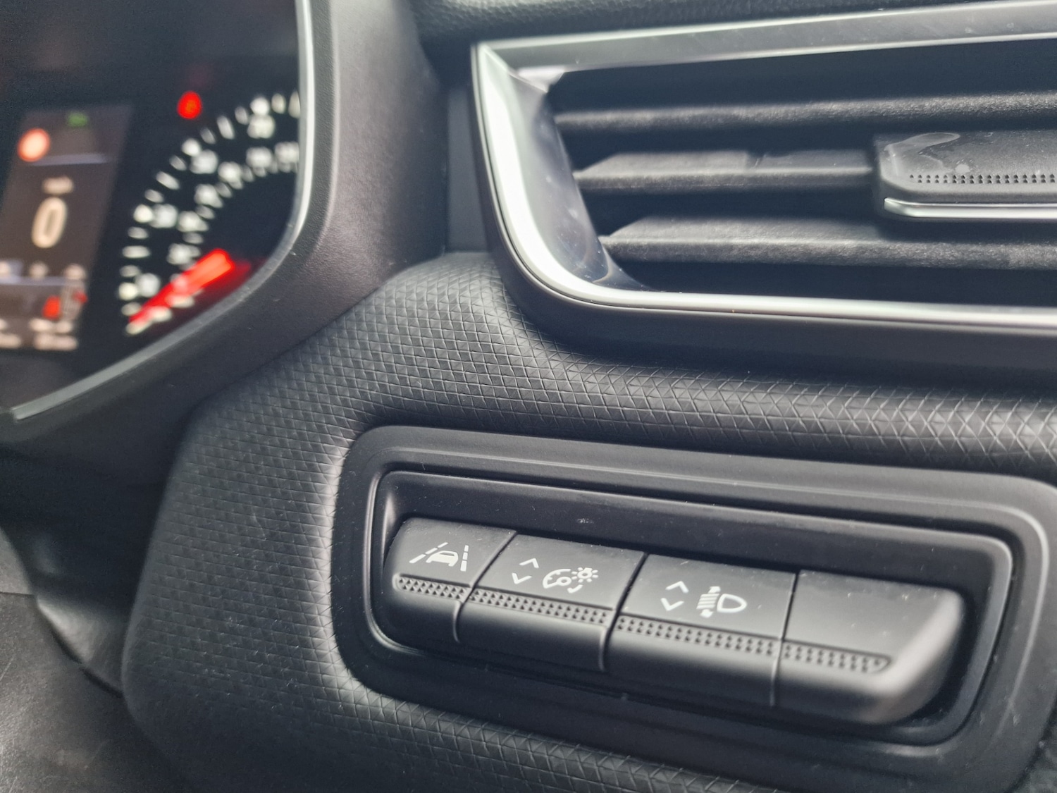 Used Renault Clio 2020 for sale - 77160063: Photo 12