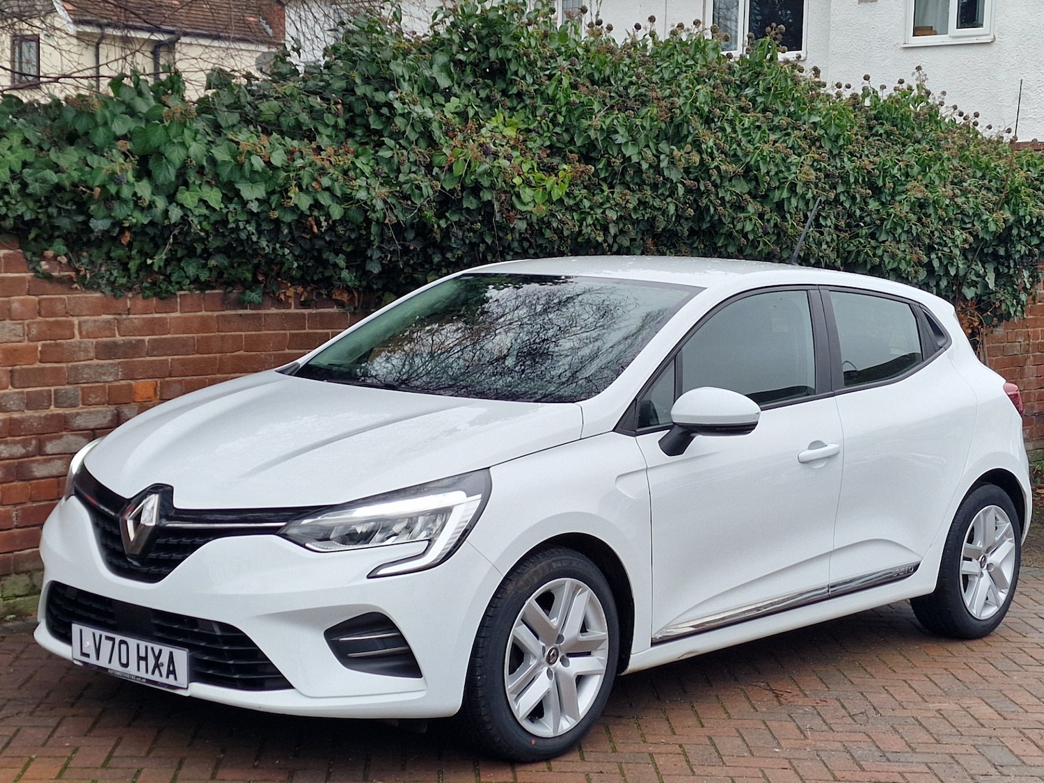 Used Renault Clio 2020 for sale - 77160063: Photo 4