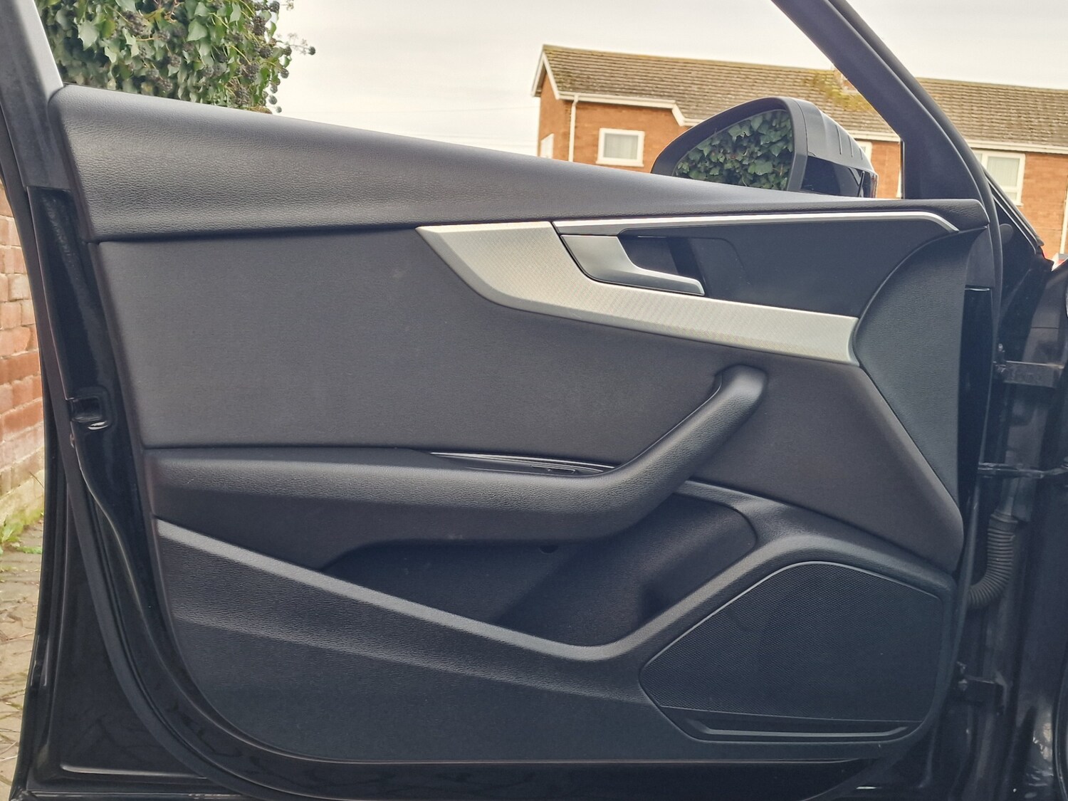 Used Audi A4 2016 for sale - 77592602: Photo 32