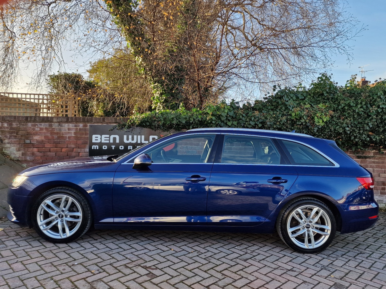 Used Audi A4 2018 for sale - 76895033: Photo 2