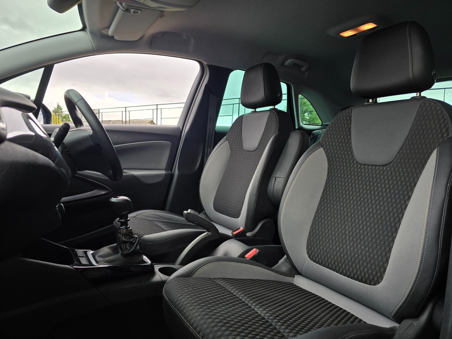 Used Vauxhall Crossland X 2019 for sale - 76026372: Photo 19