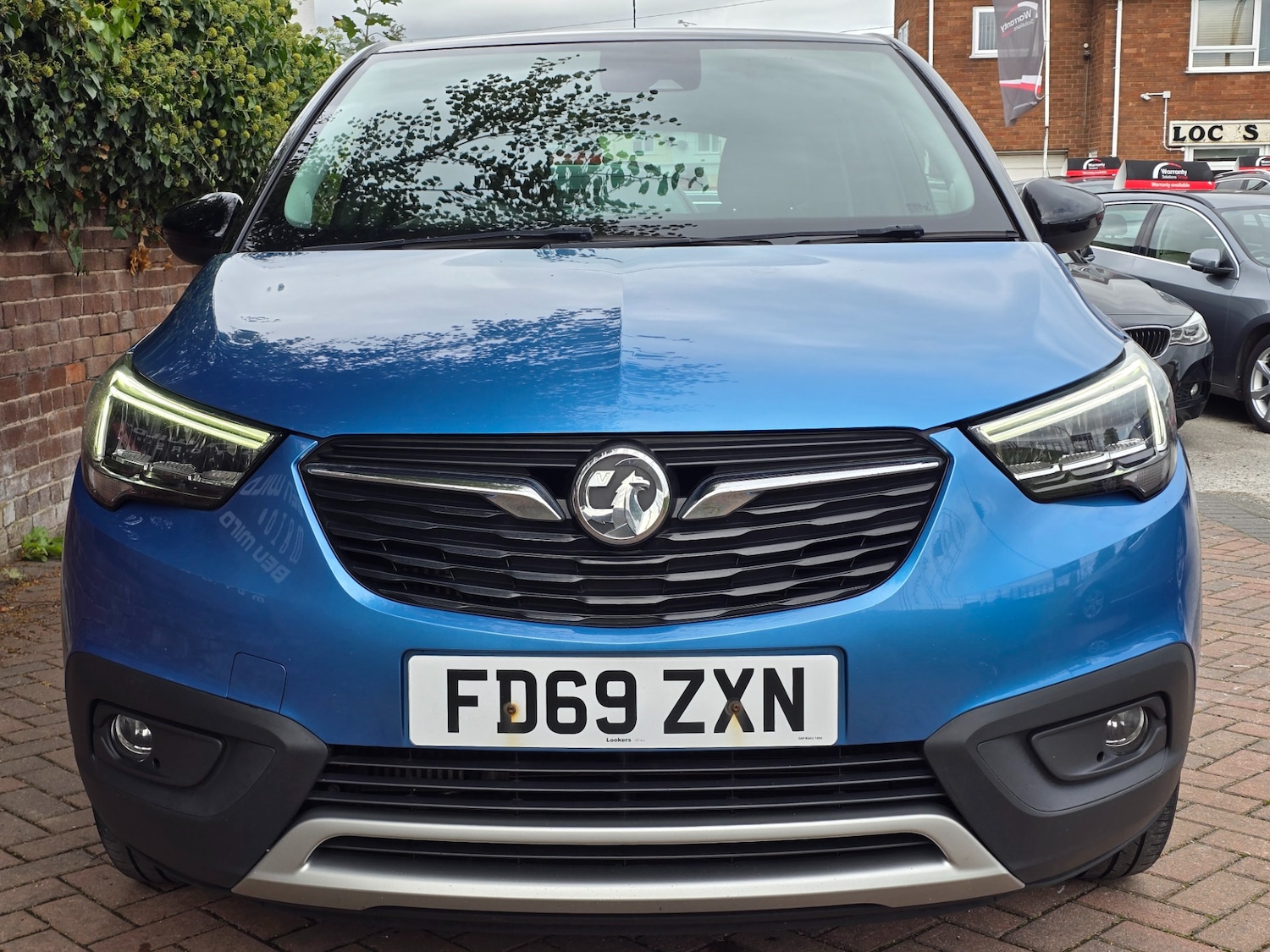 Used Vauxhall Crossland X 2019 for sale - 76026372: Photo 2