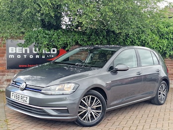 Used Volkswagen Golf 2019 for sale - 78801604: Photo