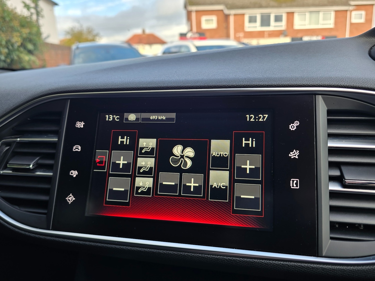 Used Peugeot 308 2016 for sale - 76375677: Photo 28