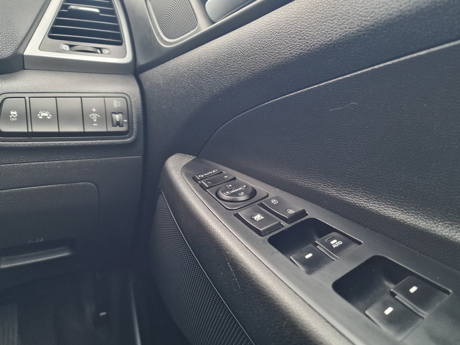 Used Hyundai TUCSON 2018 for sale - 77802296: Photo 19