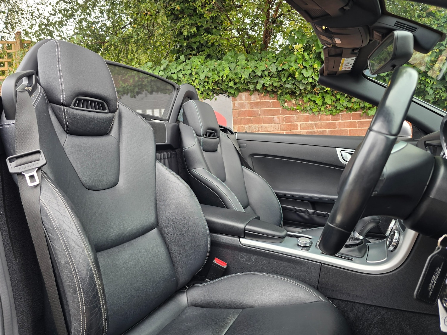 Used Mercedes-Benz SLK 2015 for sale - 76026347: Photo 13