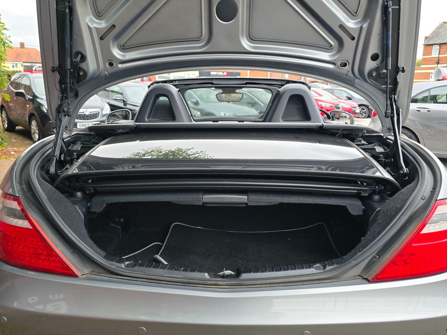 Used Mercedes-Benz SLK 2015 for sale - 76026347: Photo 17