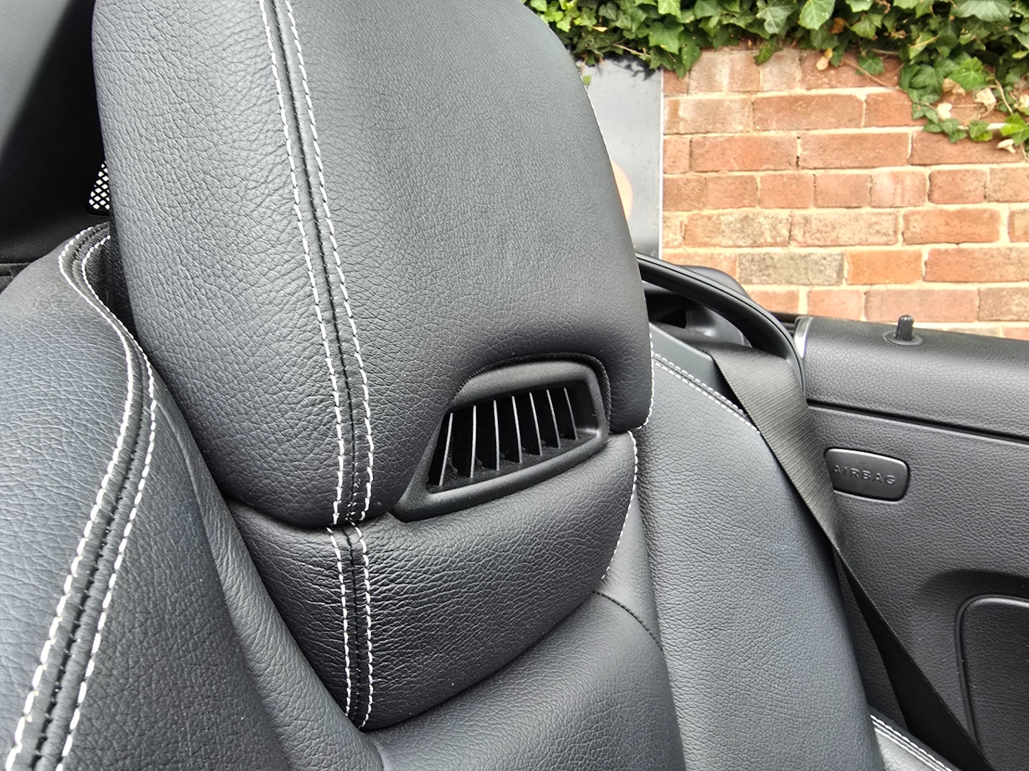 Used Mercedes-Benz SLK 2015 for sale - 76026347: Photo 23