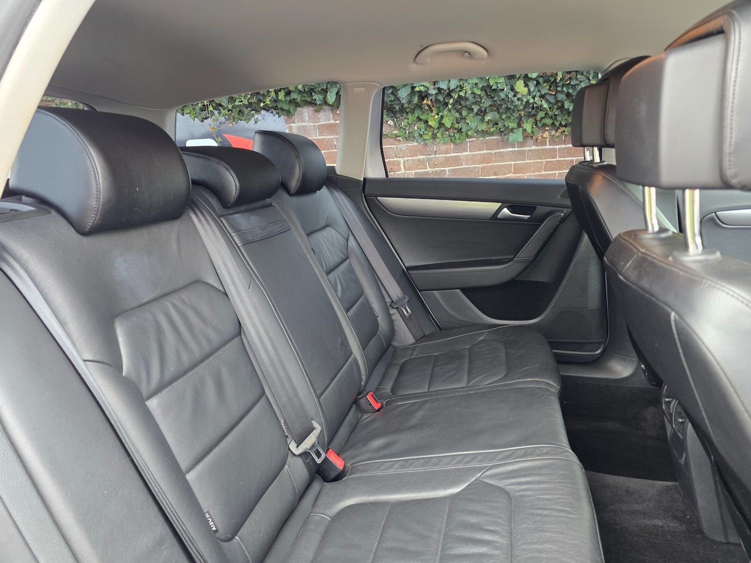 Used Volkswagen Passat 2014 for sale - 76392055: Photo 16