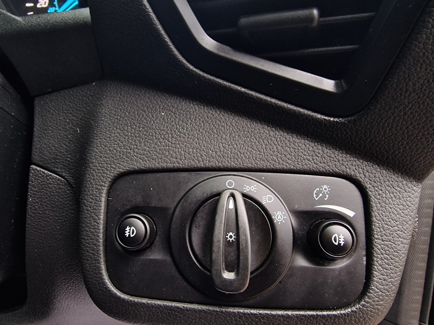 Used Ford Kuga 2016 for sale - 78179890: Photo 12