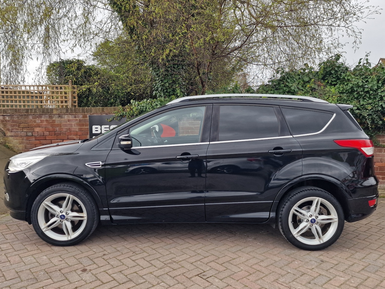 Used Ford Kuga 2016 for sale - 78179890: Photo 2