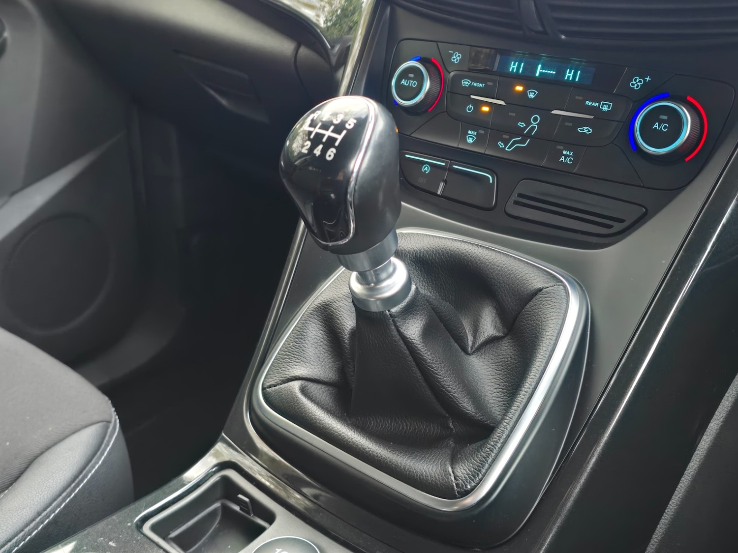 Used Ford Kuga 2018 for sale - 76652925: Photo 24