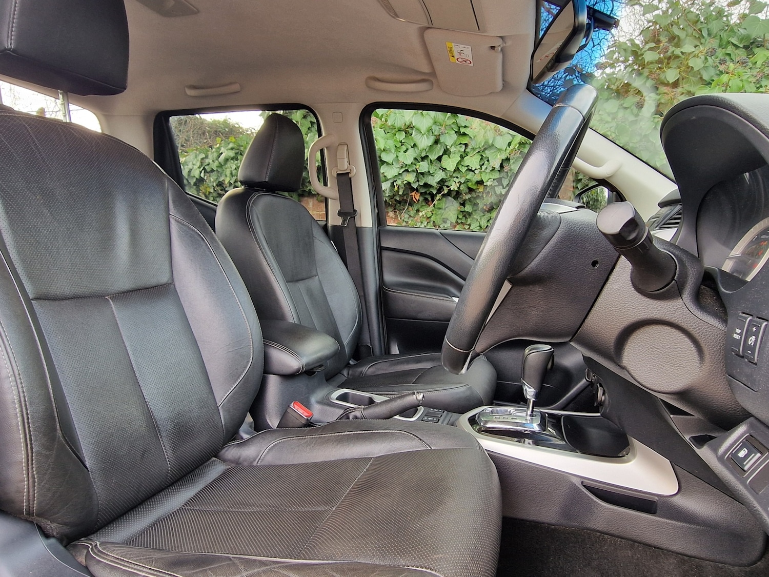 Used Nissan Navara 2017 for sale - 77801981: Photo 12