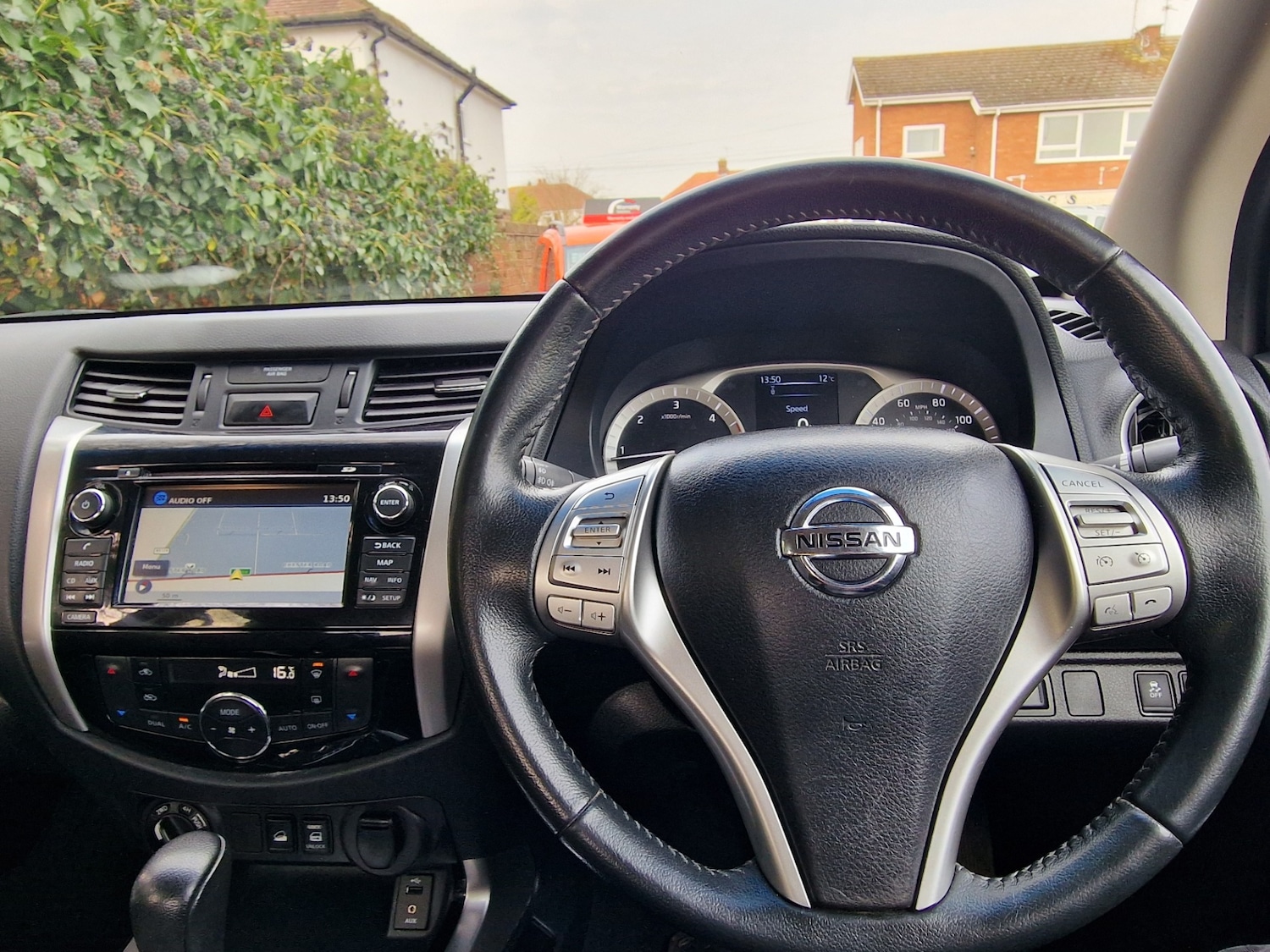 Used Nissan Navara 2017 for sale - 77801981: Photo 15