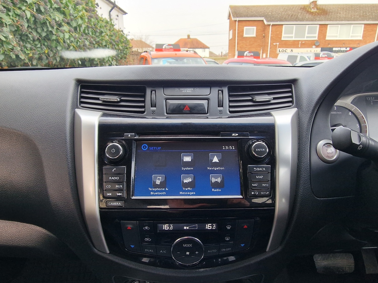 Used Nissan Navara 2017 for sale - 77801981: Photo 16