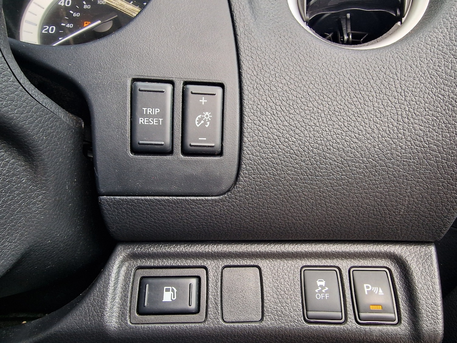 Used Nissan Navara 2017 for sale - 77801981: Photo 20