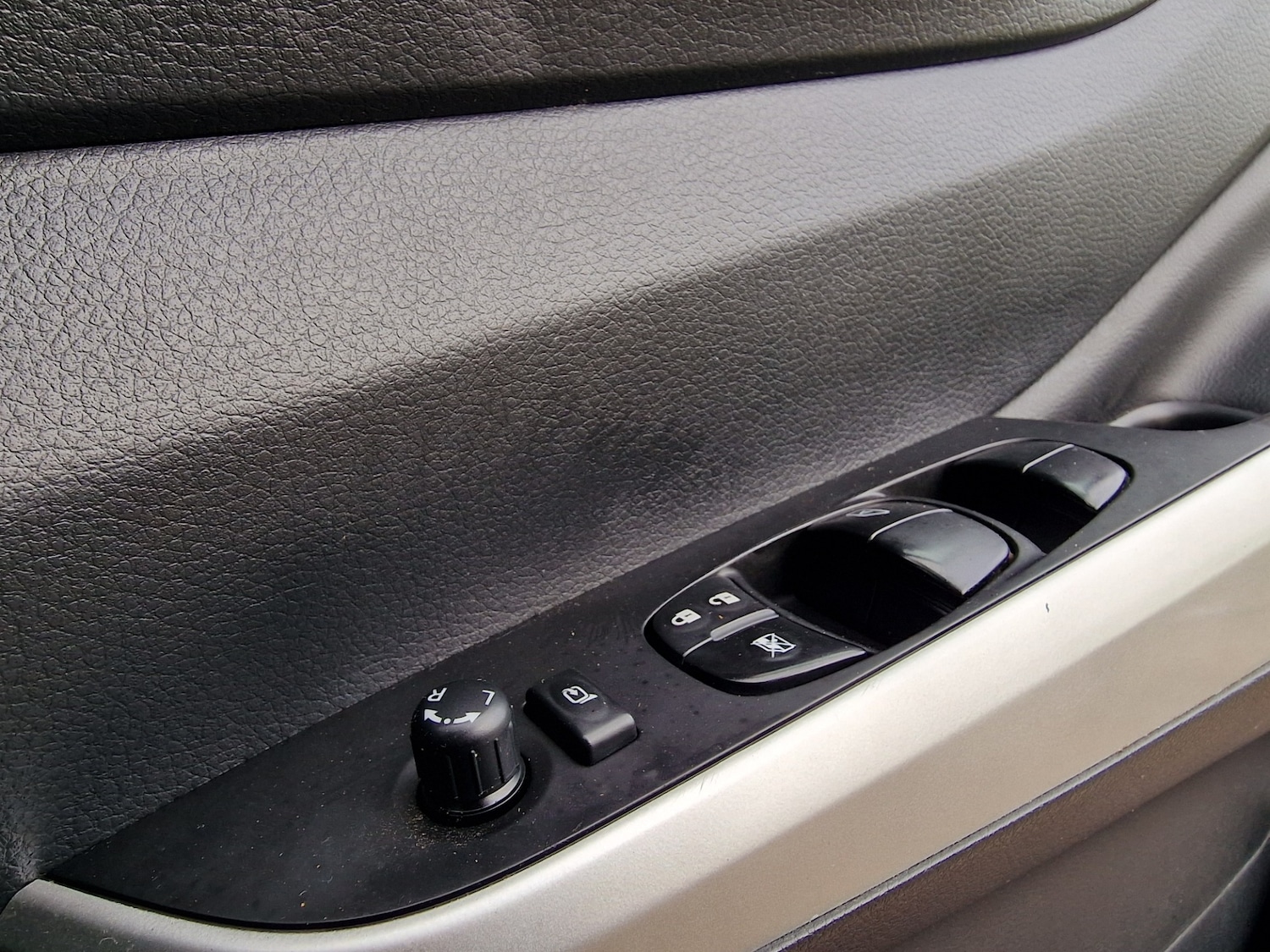 Used Nissan Navara 2017 for sale - 77801981: Photo 21