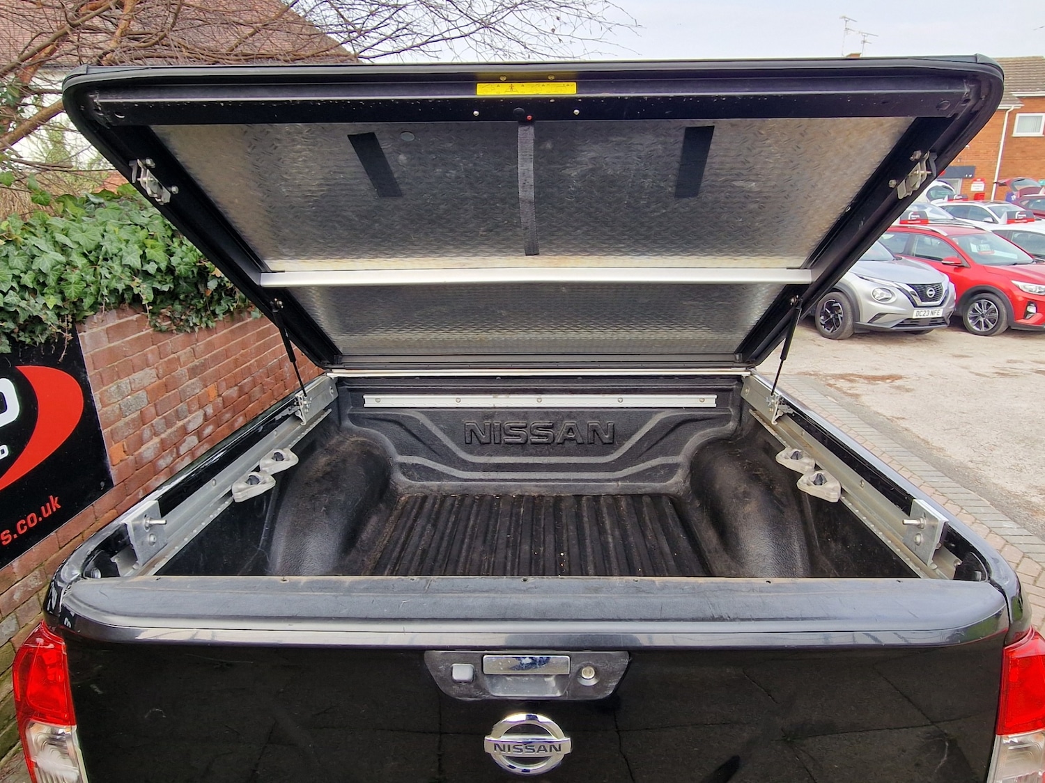 Used Nissan Navara 2017 for sale - 77801981: Photo 22