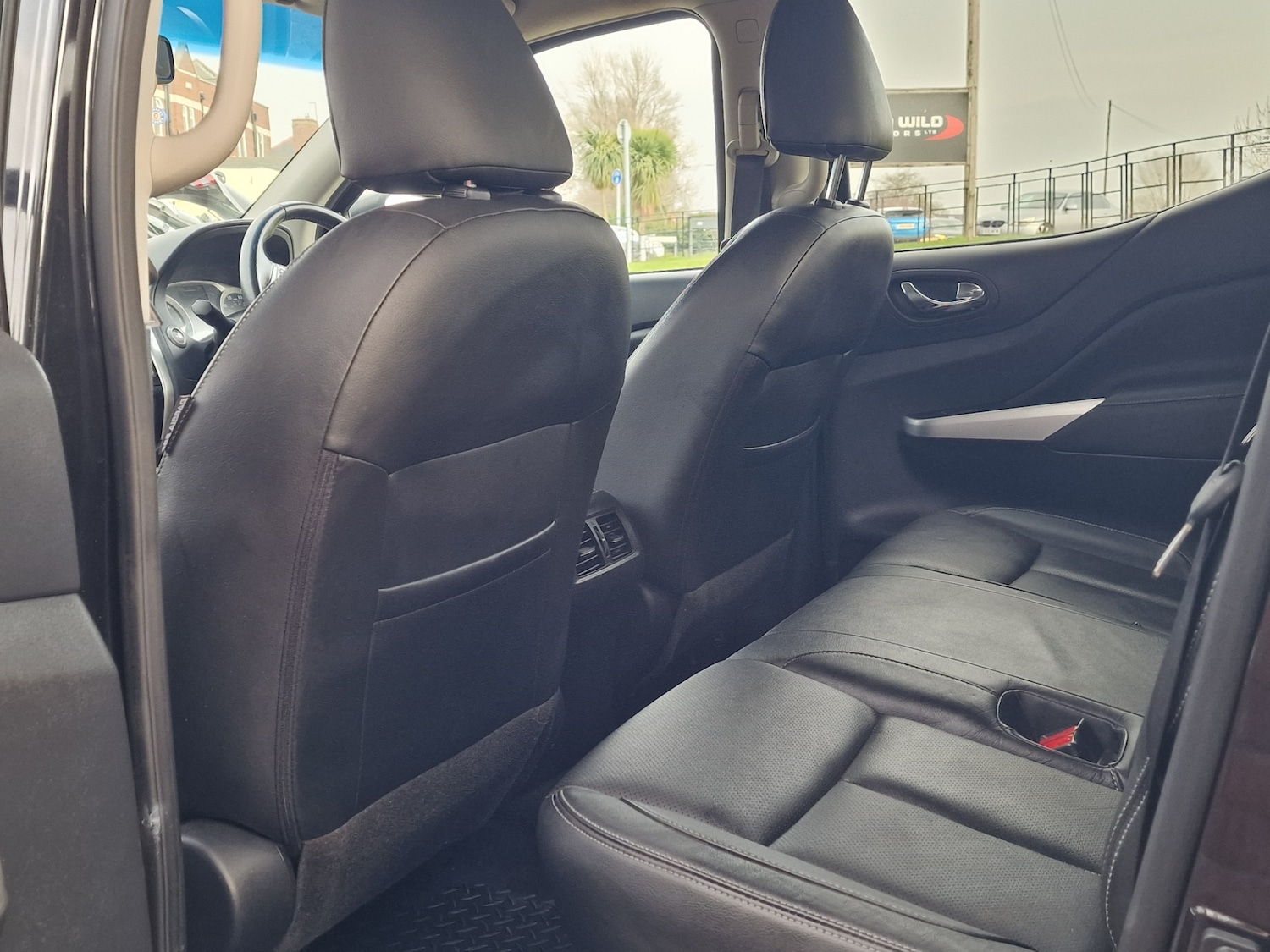 Used Nissan Navara 2017 for sale - 77801981: Photo 27