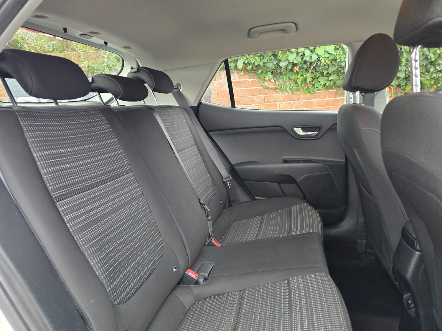 Used Kia Stonic 2020 for sale - 77025579: Photo 13