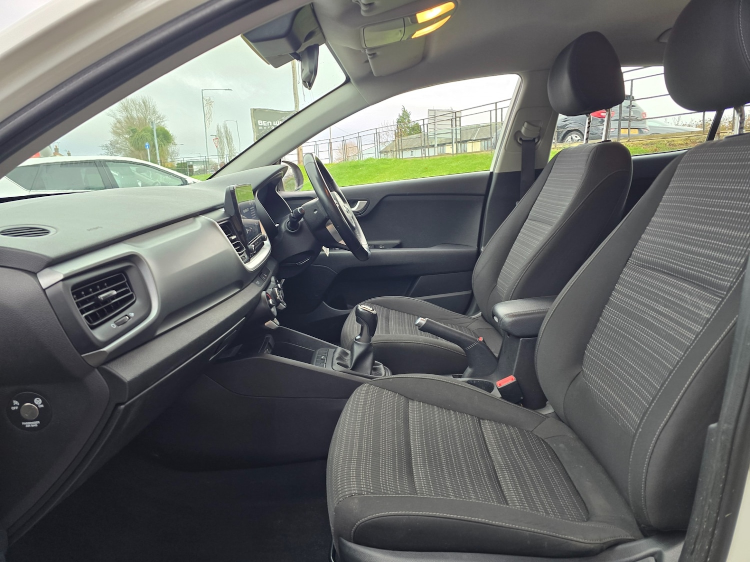 Used Kia Stonic 2020 for sale - 77025579: Photo 15