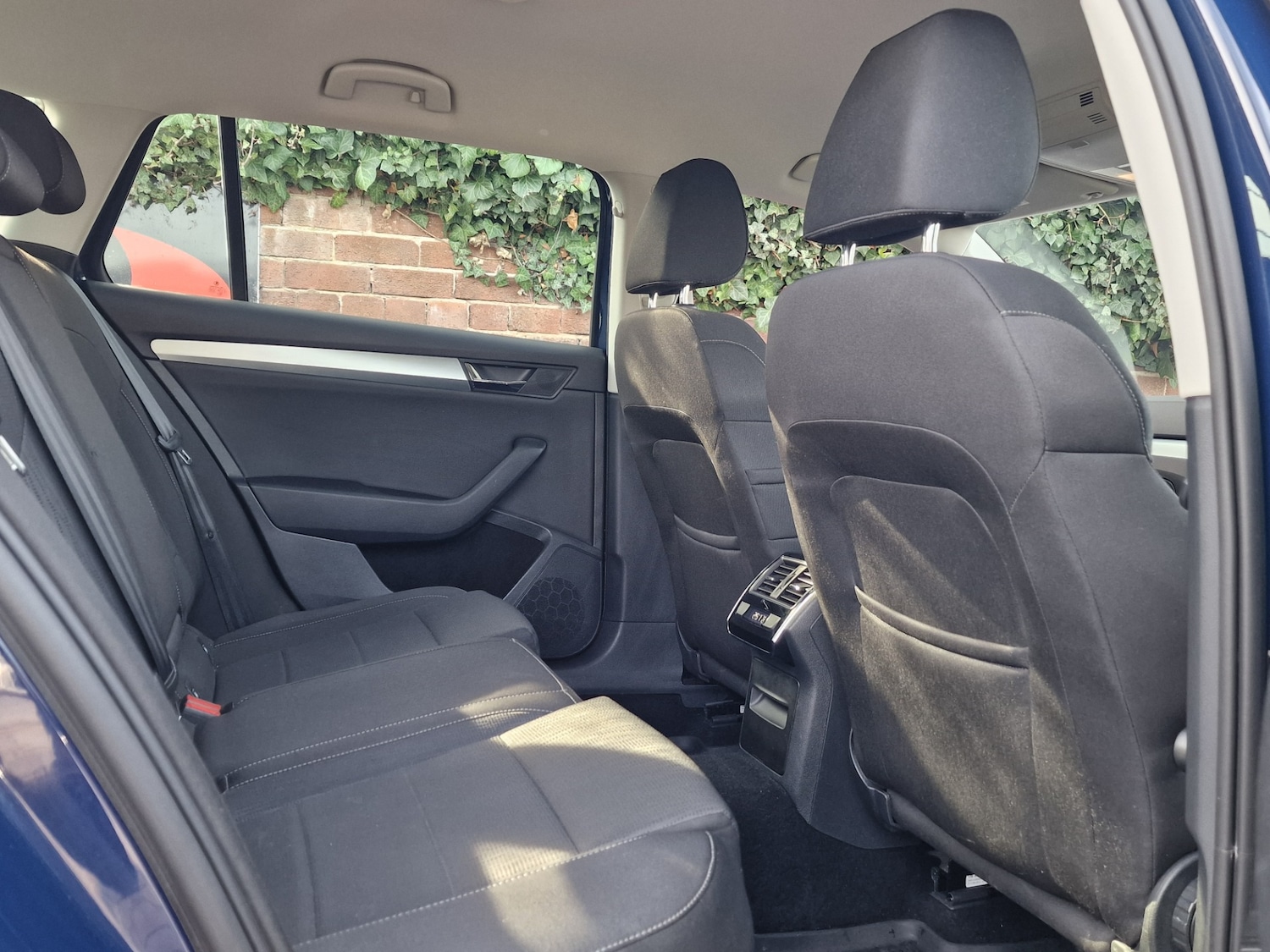 Used Skoda Superb 2016 for sale - 77952209: Photo 16