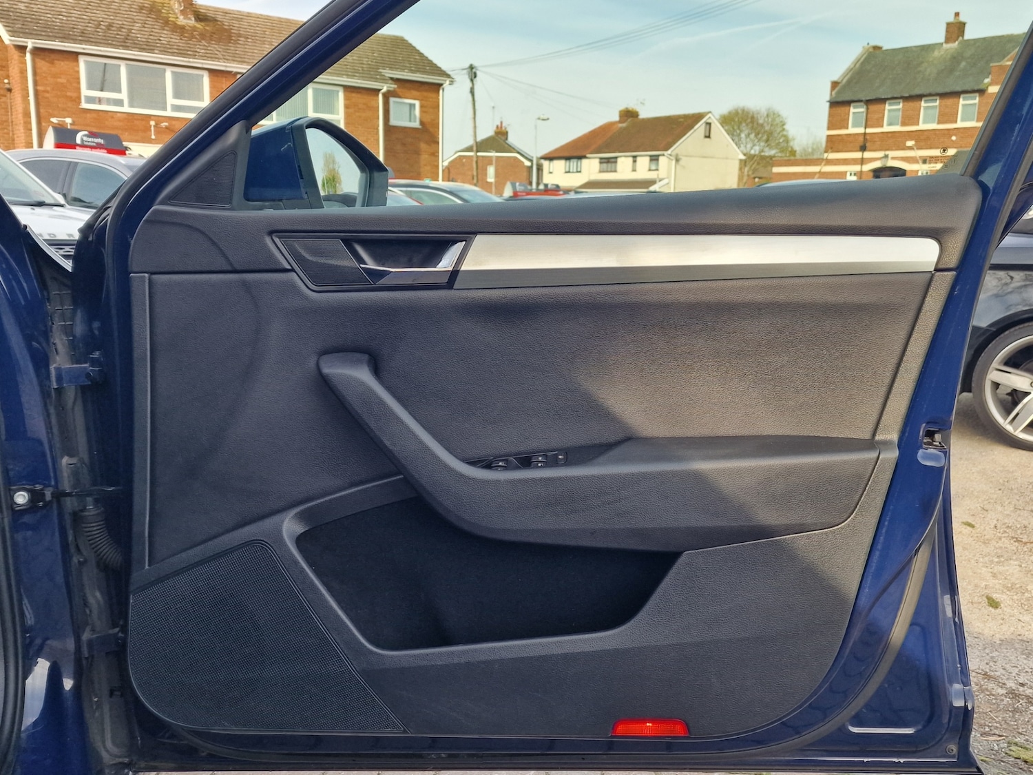 Used Skoda Superb 2016 for sale - 77952209: Photo 31