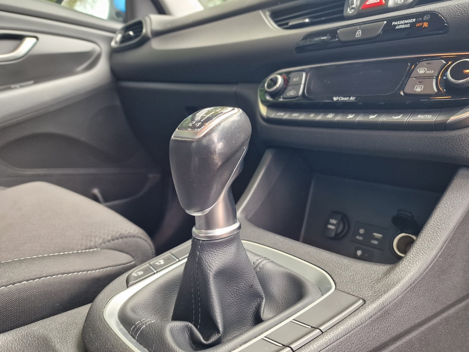 Used Hyundai i30 2017 for sale - 76207379: Photo 13