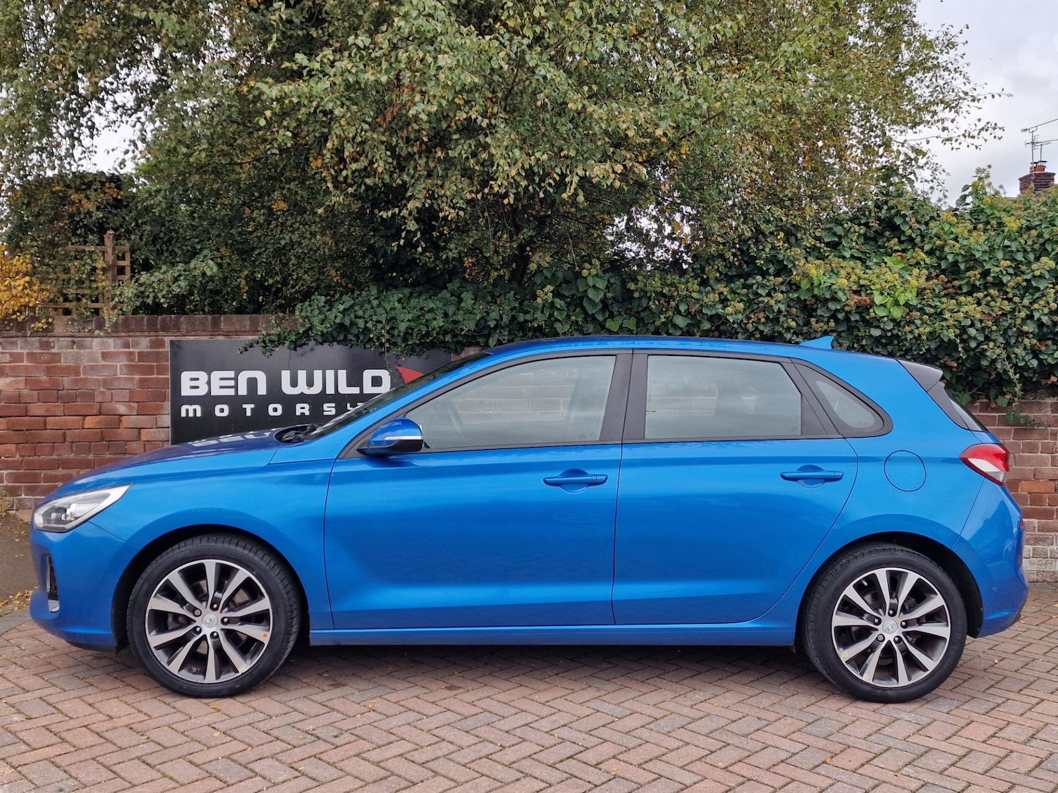 Used Hyundai i30 2017 for sale - 76207379: Photo 2