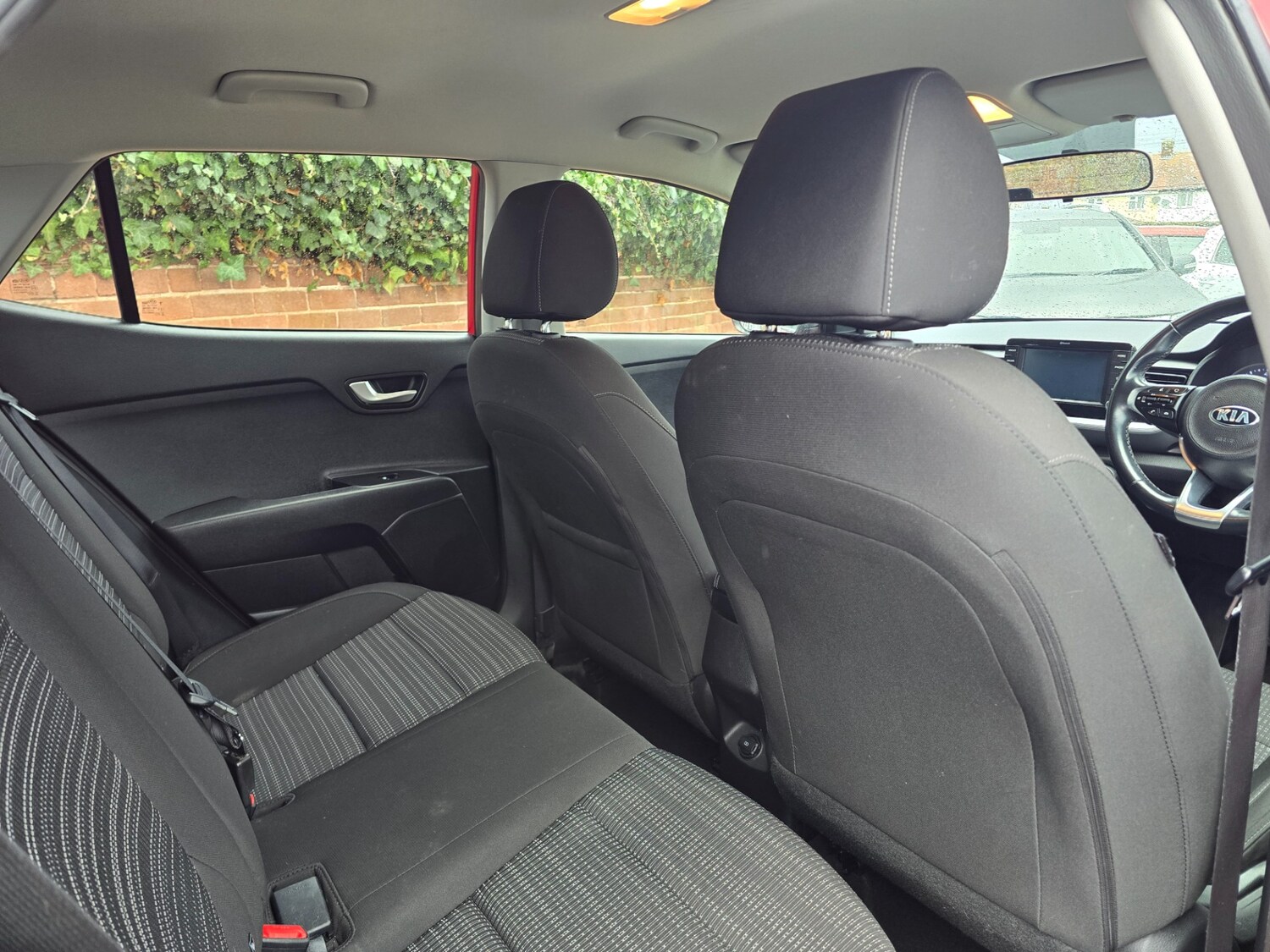 Used Kia Stonic 2019 for sale - 77619470: Photo 15