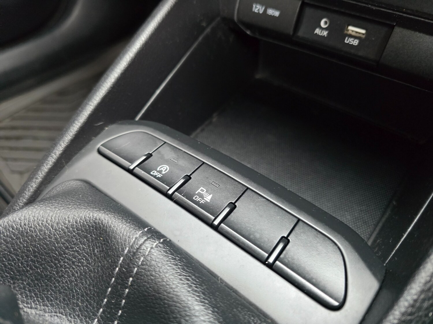 Used Kia Stonic 2019 for sale - 77619470: Photo 32