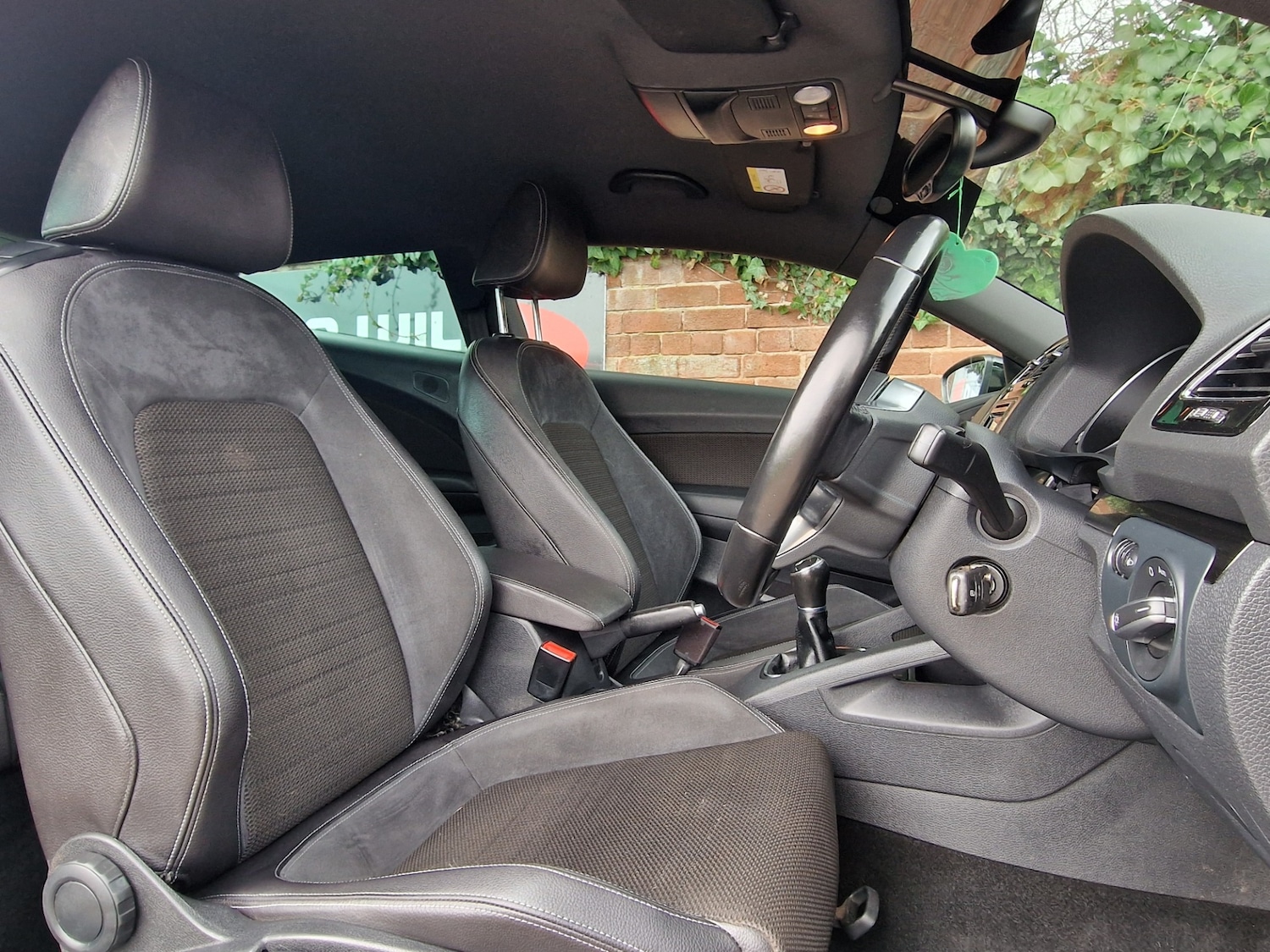 Used Volkswagen Scirocco 2017 for sale - 77776284: Photo 10