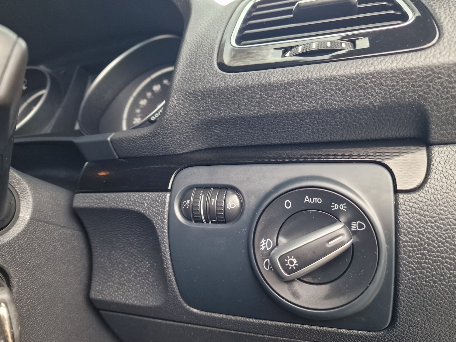 Used Volkswagen Scirocco 2017 for sale - 77776284: Photo 13