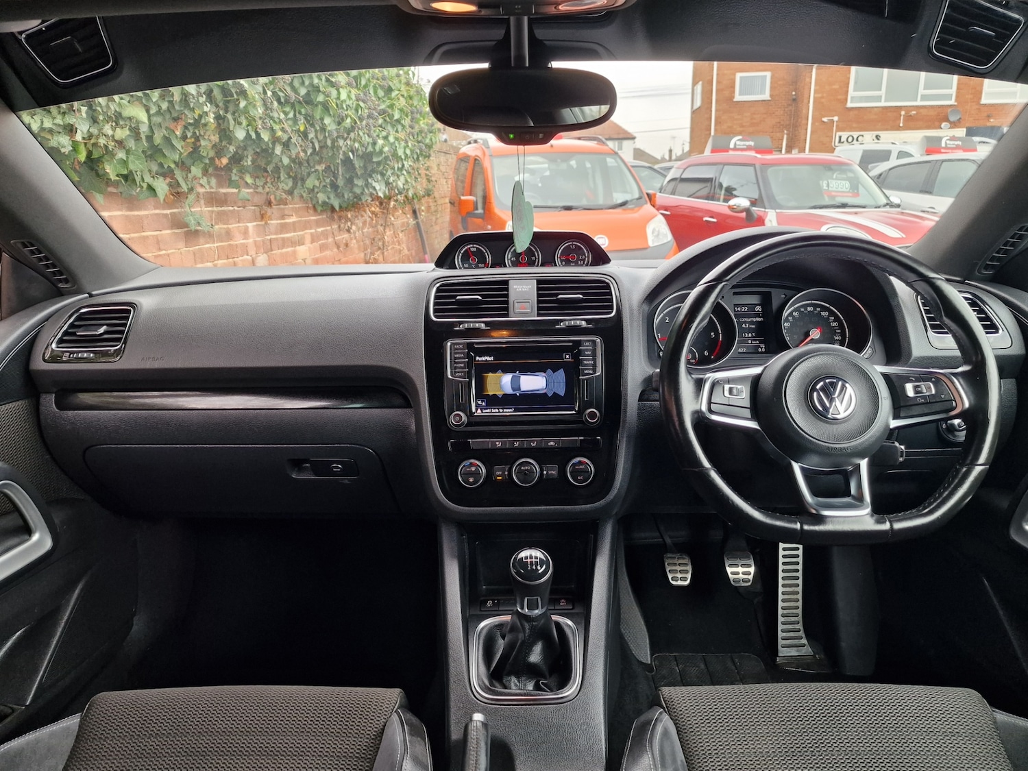 Used Volkswagen Scirocco 2017 for sale - 77776284: Photo 17