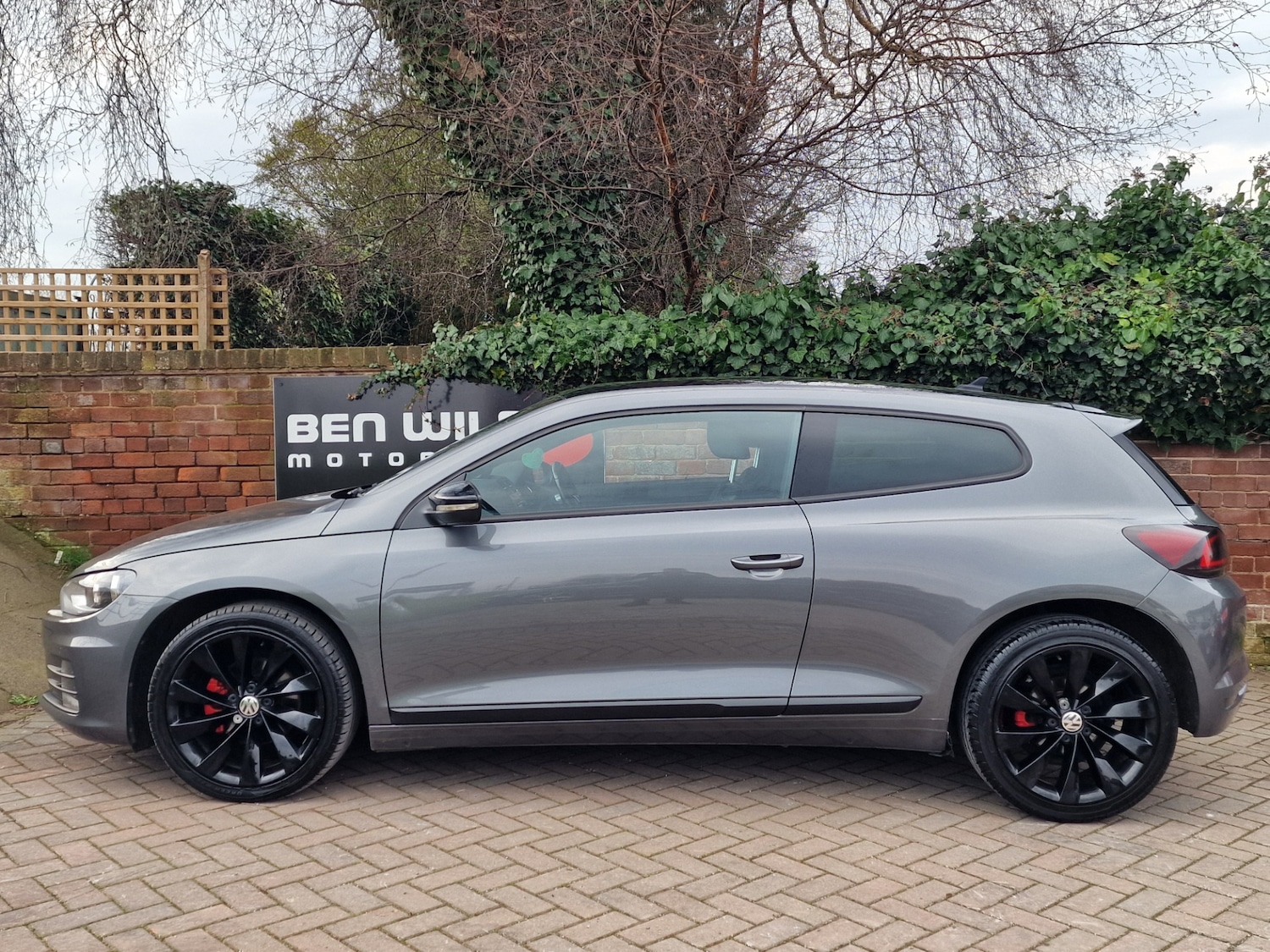 Used Volkswagen Scirocco 2017 for sale - 77776284: Photo 2
