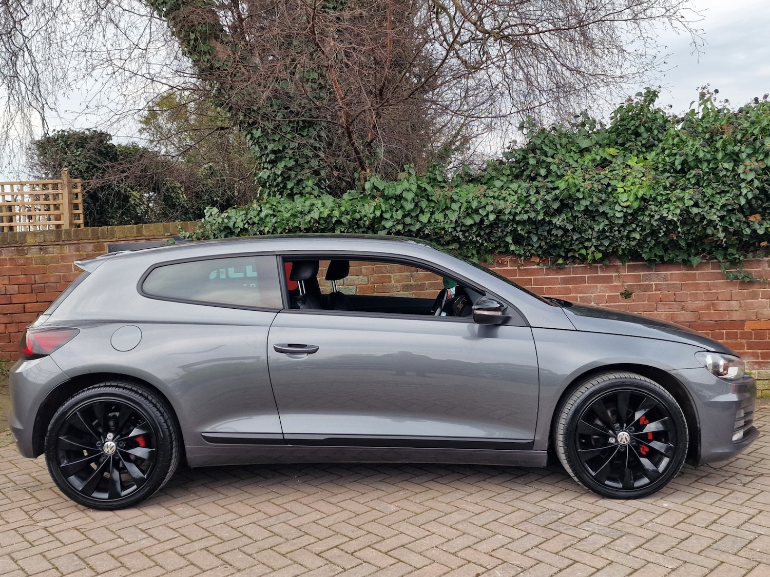 Used Volkswagen Scirocco 2017 for sale - 77776284: Photo 8