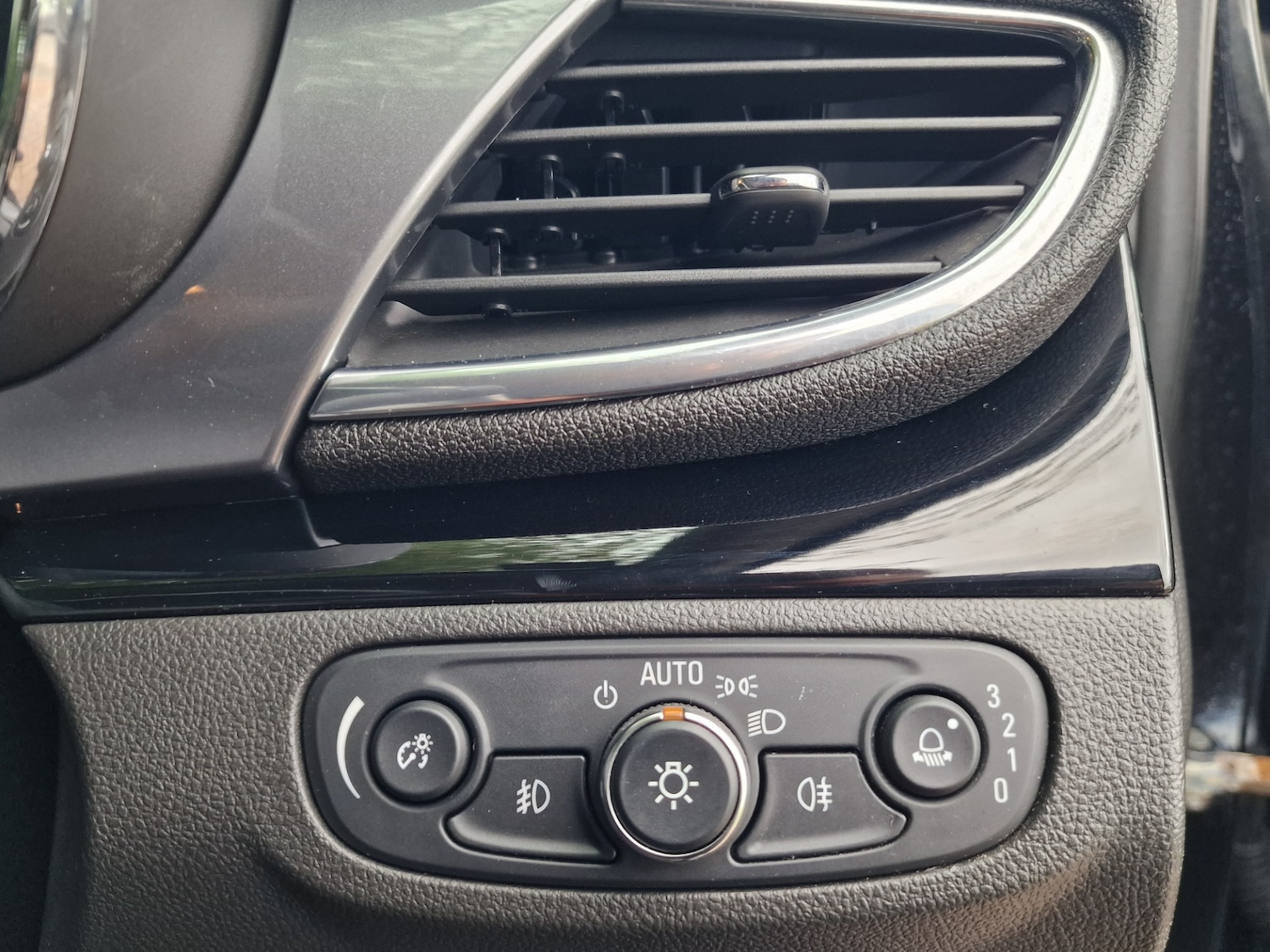 Used Vauxhall Mokka X 2017 for sale - 76193630: Photo 13