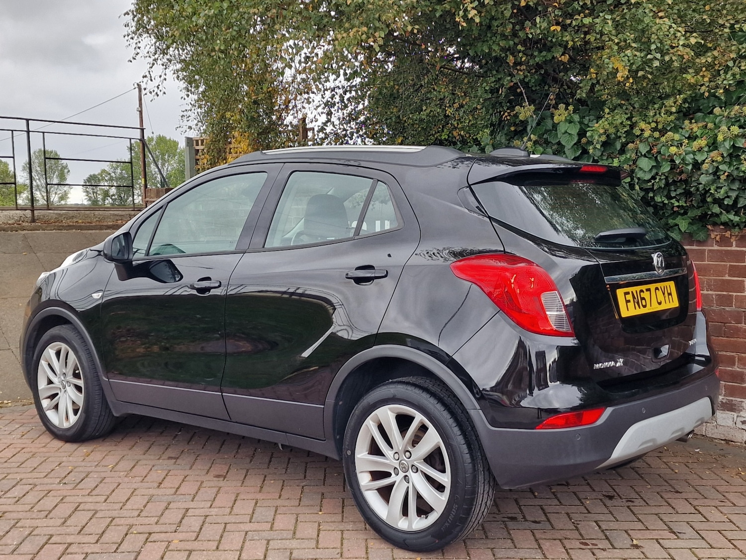 Used Vauxhall Mokka X 2017 for sale - 76193630: Photo 3