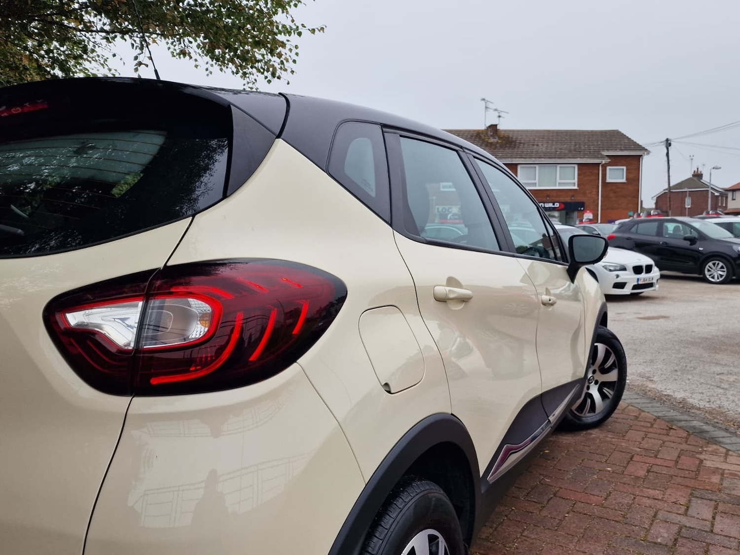 Used Renault Captur 2018 for sale - 76329839: Photo 10