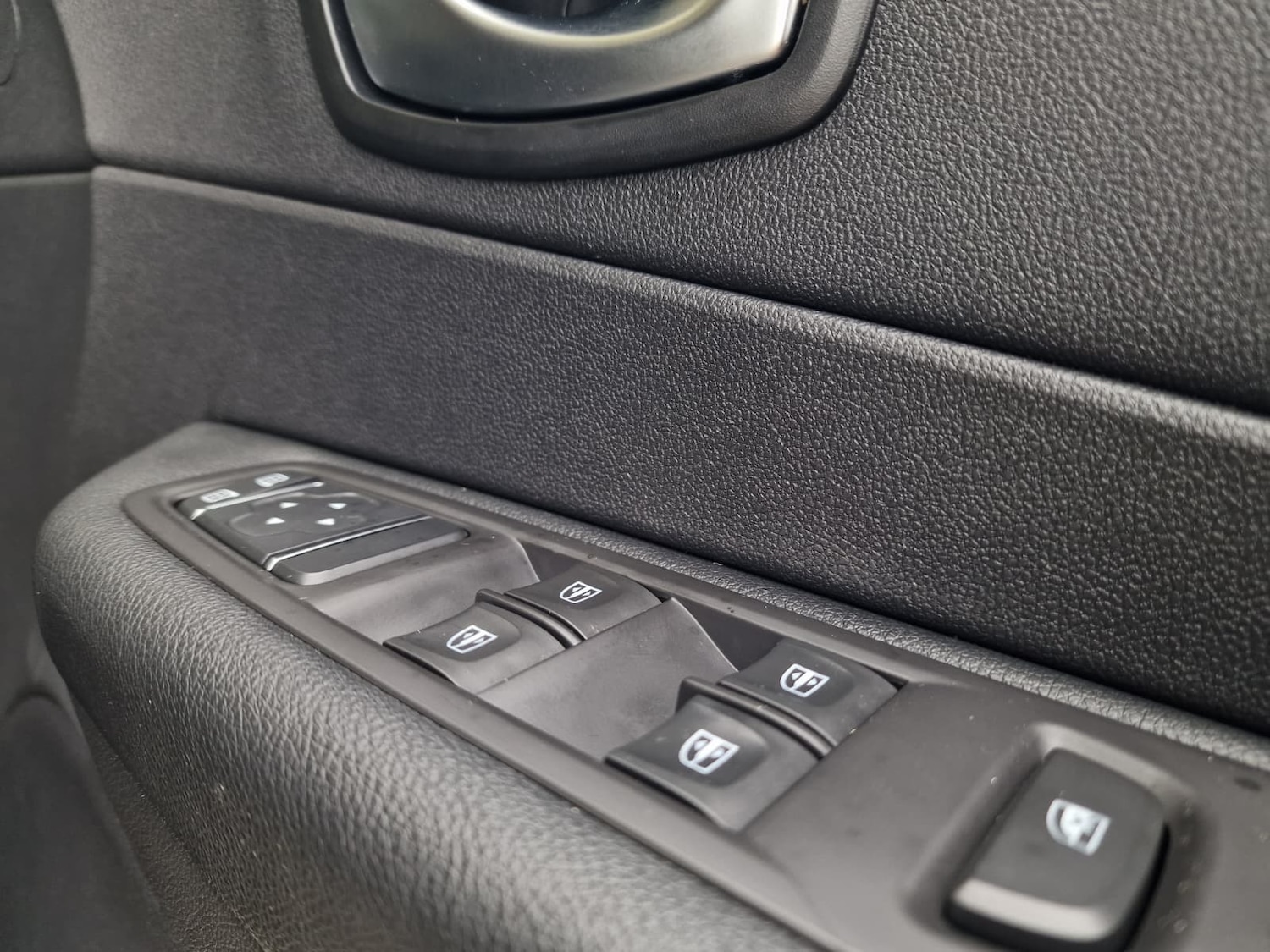 Used Renault Captur 2018 for sale - 76329839: Photo 16