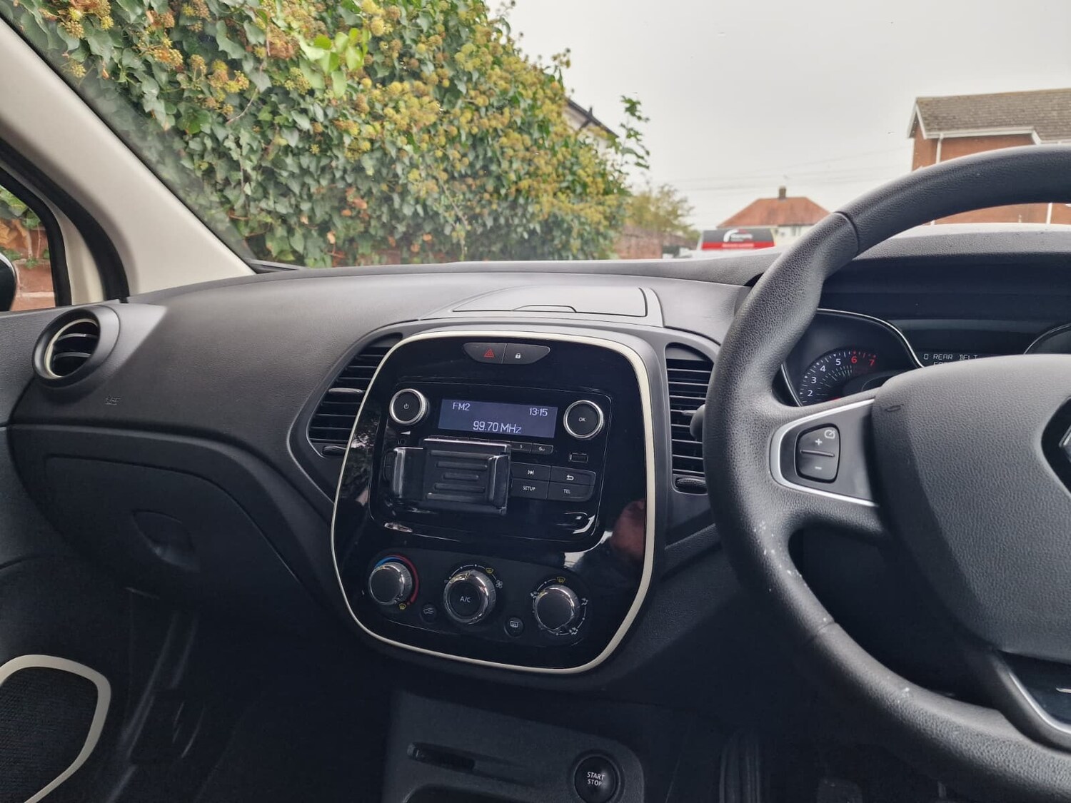 Used Renault Captur 2018 for sale - 76329839: Photo 23