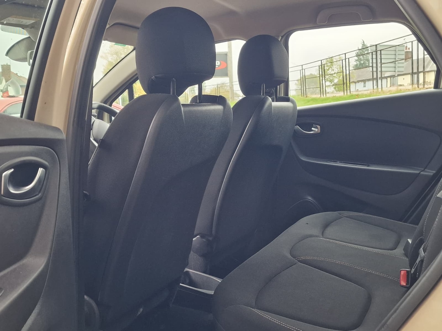 Used Renault Captur 2018 for sale - 76329839: Photo 28