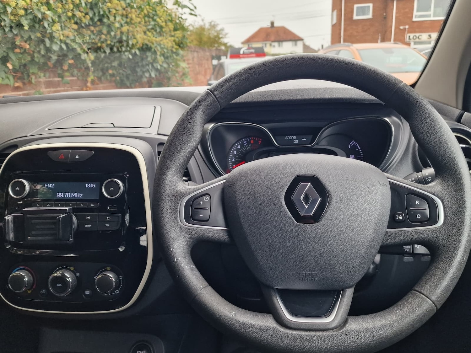 Used Renault Captur 2018 for sale - 76329839: Photo 29